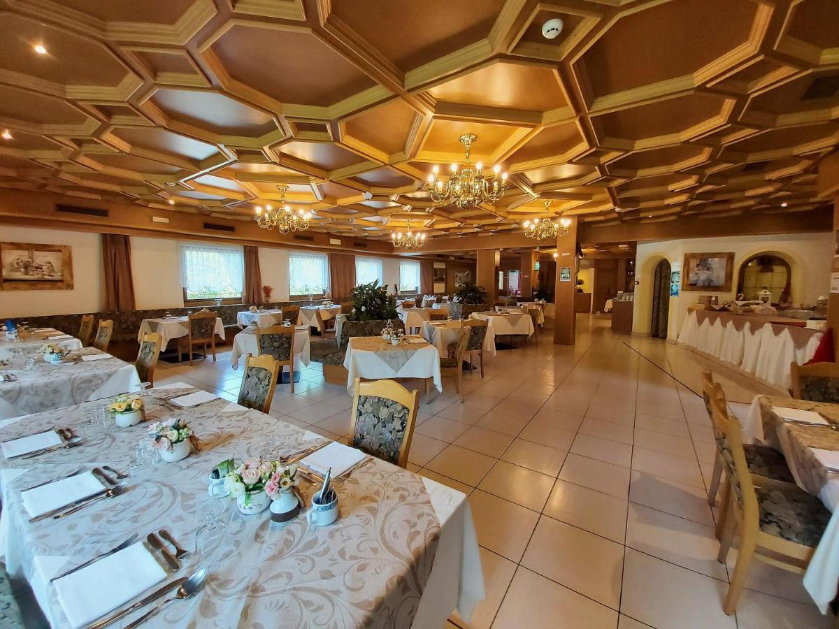 Albergo Scoiattolo Falcade Bagian luar foto