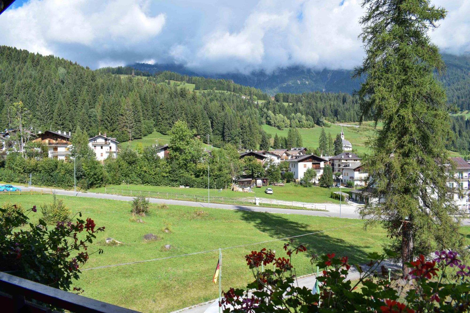Albergo Scoiattolo Falcade Bagian luar foto